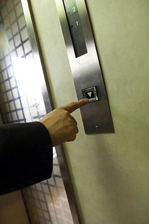 インモールド成形転写機器のメーカー